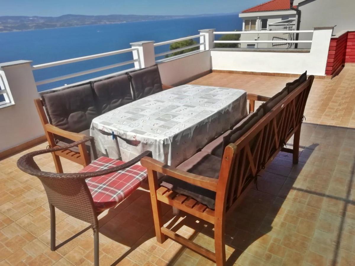 Apartment Kovacic Омиш Экстерьер фото